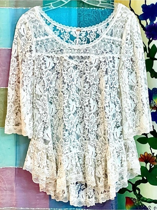 Free People Tops - 🌺🎉HP🎉🌺 NWOT Free People Floral Lace Ruffled Top